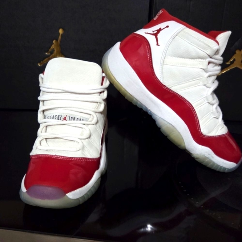 Jordan Kids Sneakers Red White size 6 used like new